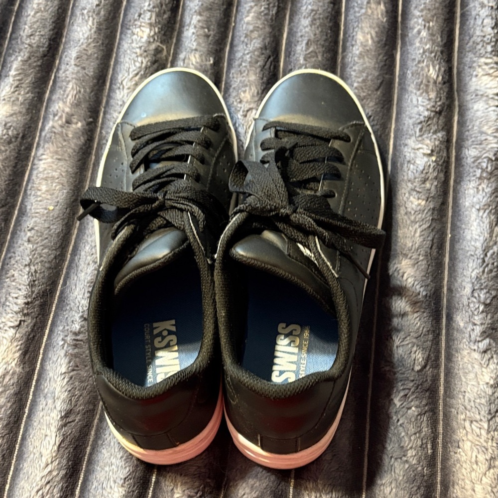 K-Swiss Men's Black and Pink Athletic Shoes